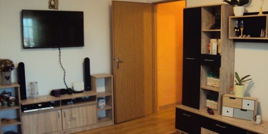 Apartament RENOVAT 3 camere + boxa Hipodrom I/ Scoala nr.6