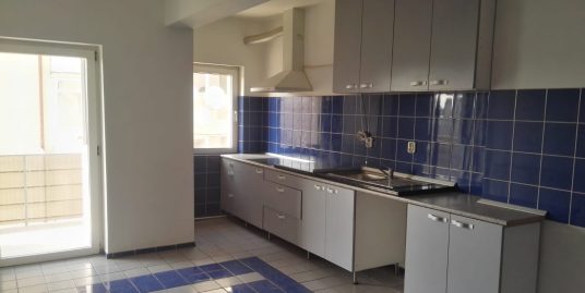 Cartier Tilisca et.1 – Apartament UNICAT 5 camere+ garaj, piv.