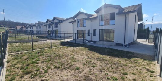 OPORTUNITATE!!! CASA 4 camere2 bai + teren Cisnadie Liz Padure