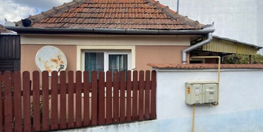 CASA individuala 2 camere+ teren Cart. Trei Stejari